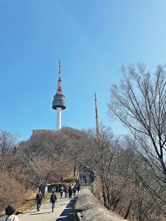 따뜻한 봄 날엔, 남산 서울 타워.