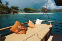 Sharing Phinisi boat tour Komodo 3 days 2 night