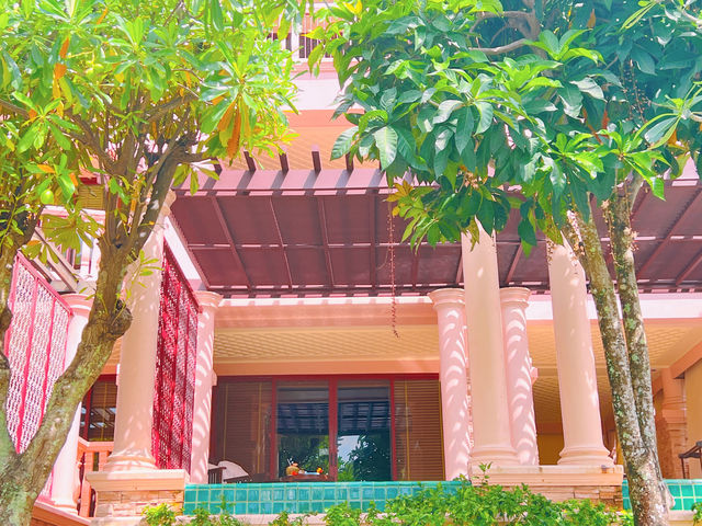 Phuket | Pink Beach Day at Bubble Hotel