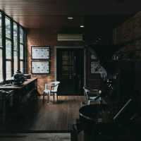 THE COFFEE COMPANION
