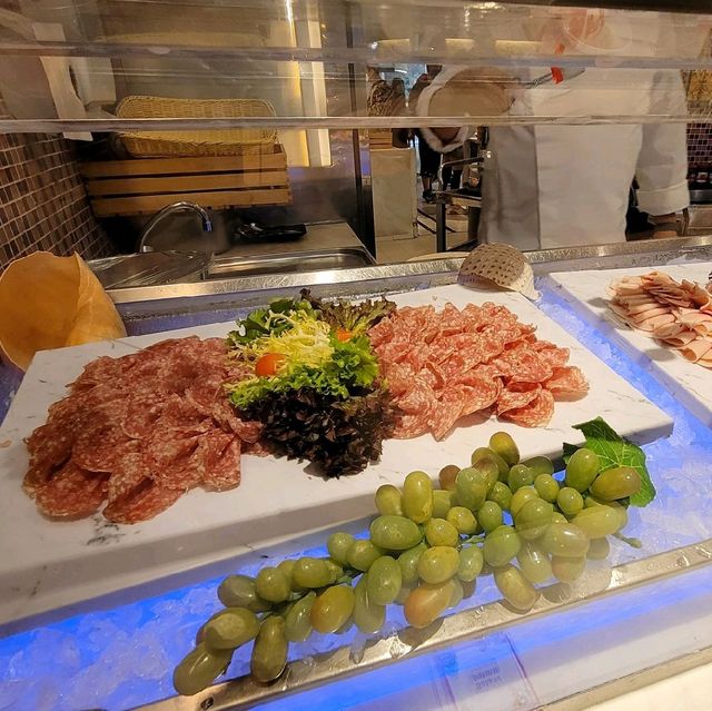 皇家太平洋酒店 ~ 柏景餐廳 ~ 聖誕午餐2021 