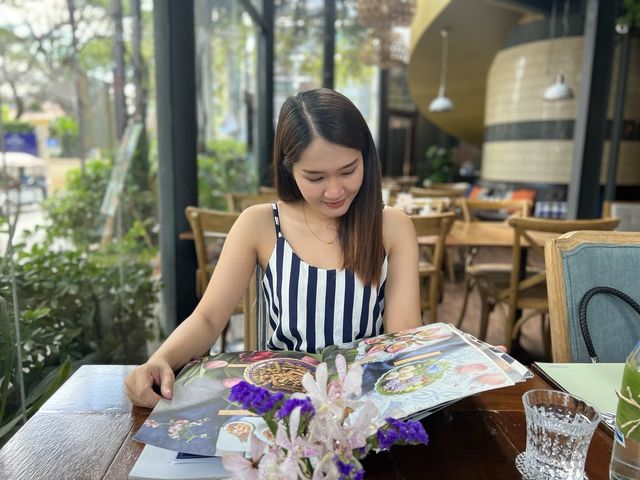 อรรถรส ร้านอาหารไทยสไตล์ชาววัง