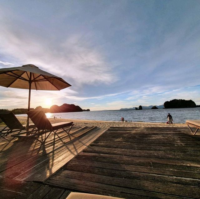 Weekend at the best beaches - Tanjung Rhu