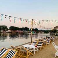 น่านน้ำ Beach&Restaurant