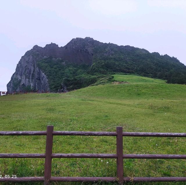 Seongsan Ilchulbong Sunrise Peak in Jeju 