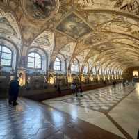 Huge and stunning Residenz!!