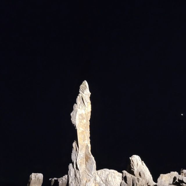 강원도 동해시에 명소_촛대바위
