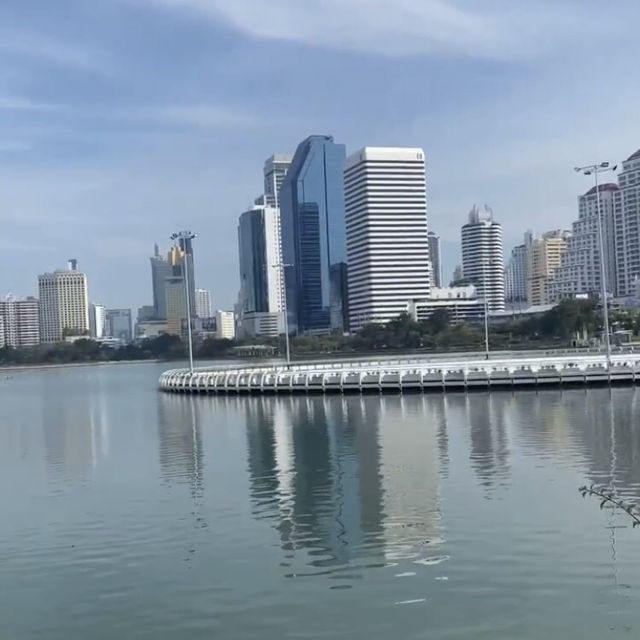 สวนป่าเบญจกิติ