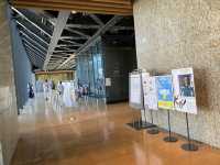  「長崎水辺の森公園」に隣接する『長崎県美術館』