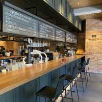 銀座の穴場作業カフェ BUNDOZA CAFE