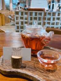 【長沙灣】 超愜意、寬敞| 木質感咖啡店