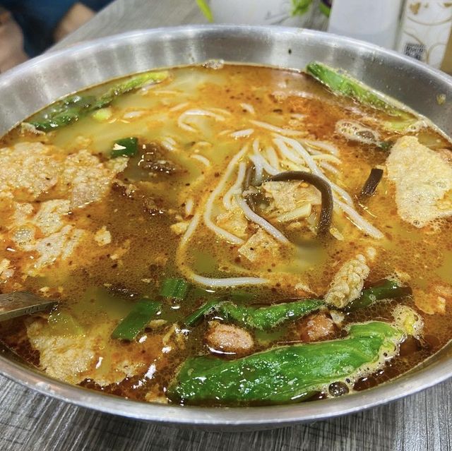 ［台北/龍山寺］ 柳州螺獅粉🦁️｜CP值超高！份量超多！龍山寺美食 拜拜完吃一波🤤 