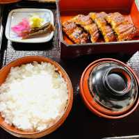 "名古屋蓬萊軒-本店一日游"