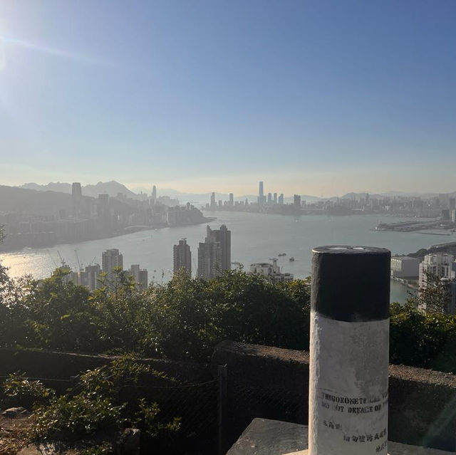 魔鬼山，探軍事古蹟維港靚景，有特色的歷史行山路線