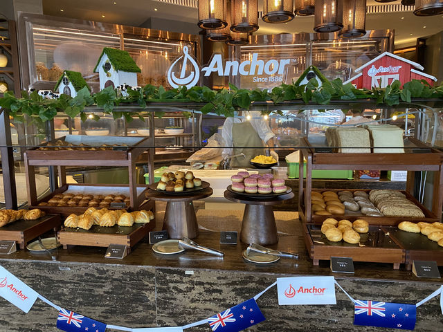 Eating in real Farmhouse break buffet cool env