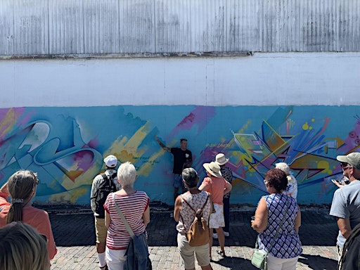 St Petersburg street art walking tour | 2d Cafe