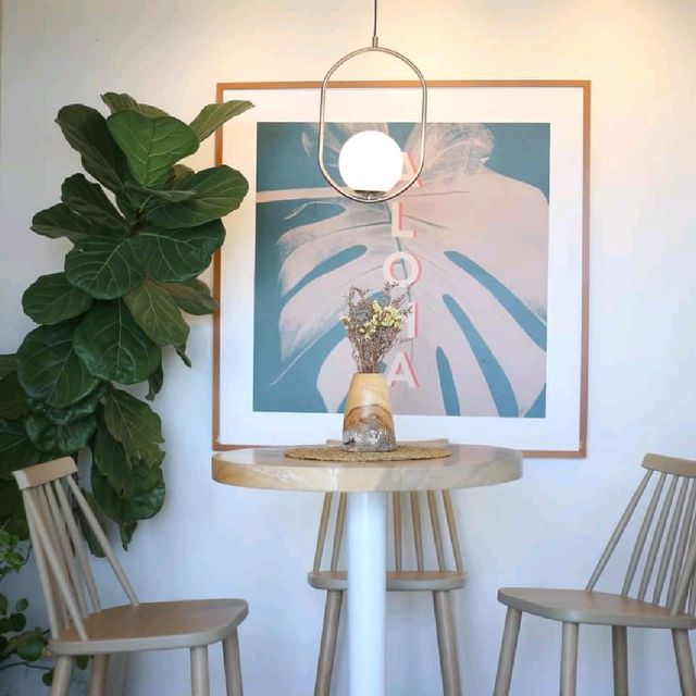 Little green café