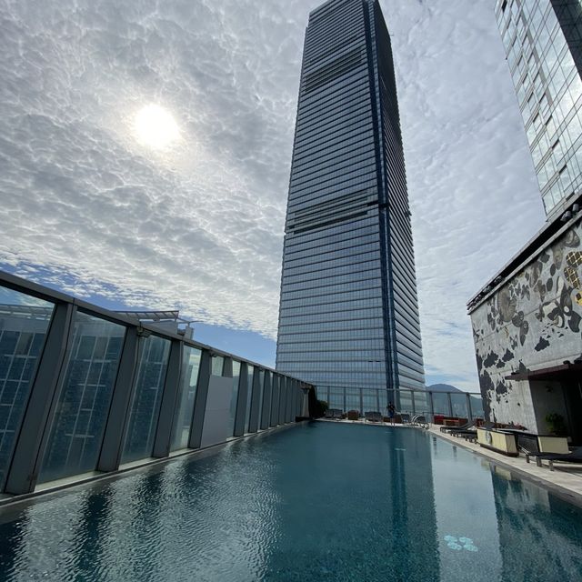 玩味年輕又不失奢侈😻W hotel