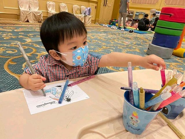 首戰親子Staycation 迪士尼奇妙生日之旅