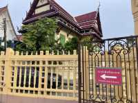 เดินเที่ยวชมถนนสนามไชยกันเถอะ