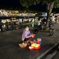 Take a stroll at night down Hoai River