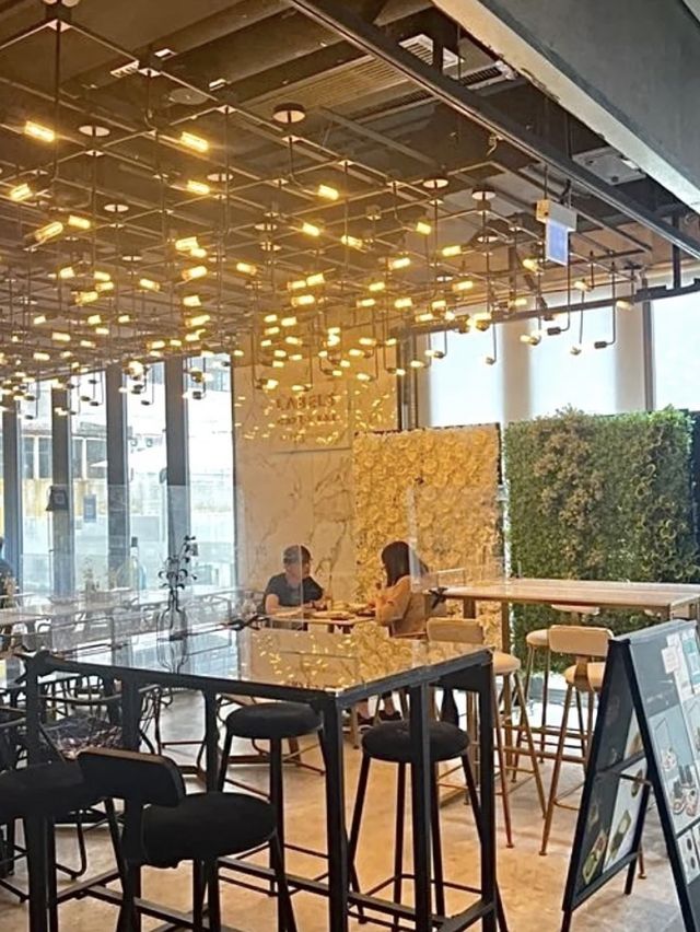 ☁️白雲棉花糖Labels Cafe + Bar☕️