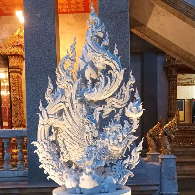 ชมงานปั้นแนวพุทธศิลป์วัดกลางกรุงเทพฯ 