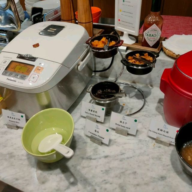 礁溪誠闊溫泉渡假飯店-森林系用餐環境（早餐）