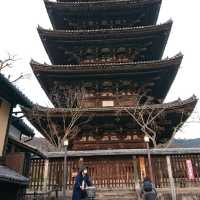 京都の名所 八坂の塔！