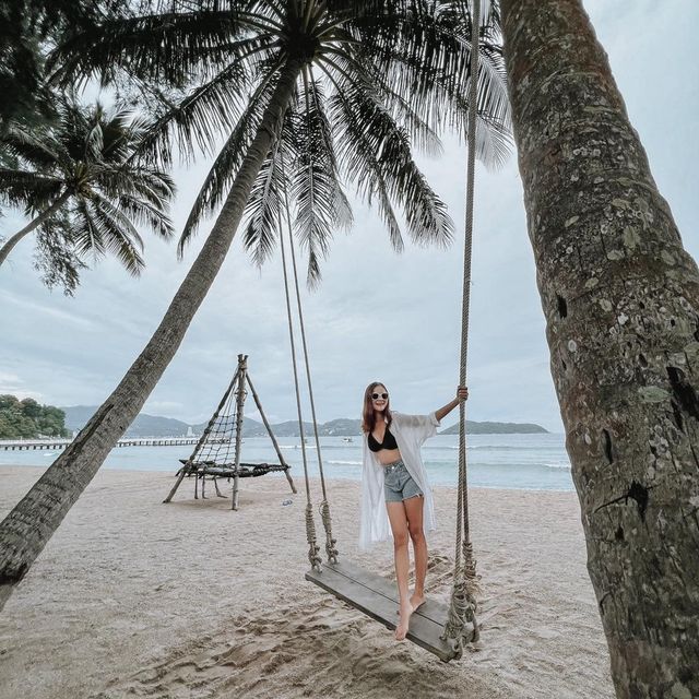 โรงแรมริมหาดส่วนตัว ราคาไม่แพง ภูเก็ต