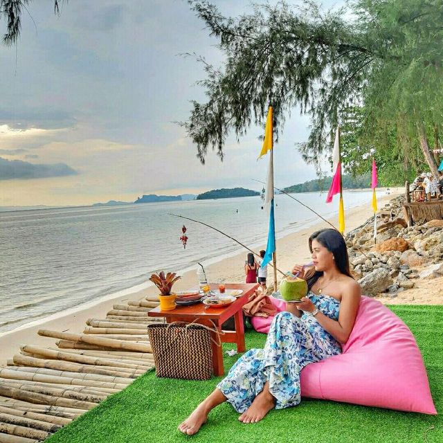 The Boat coffee by the nine thipthara cafe & resta