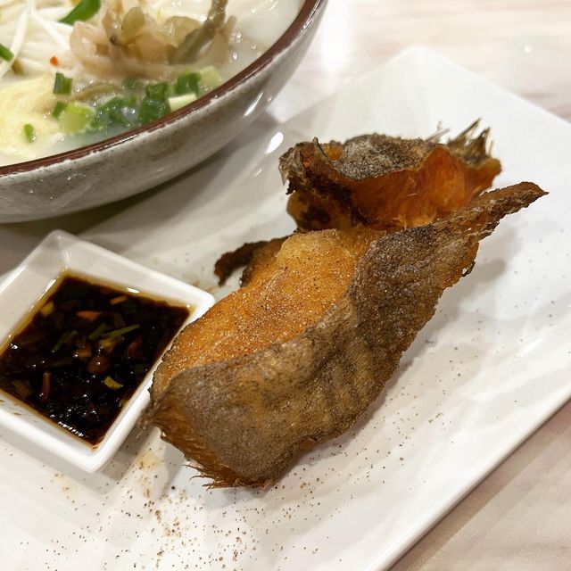 魚湯米線
