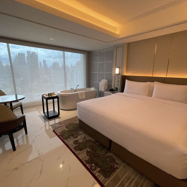 曼谷中心豪華令景酒店🏨落地大玻璃💯浴缸🛁欣賞城景