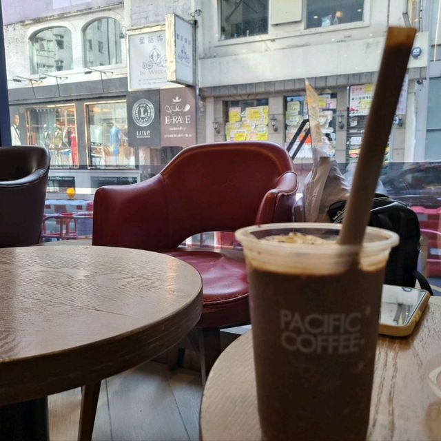 繁忙地點寧靜 pacific coffee☕️🥤🌮