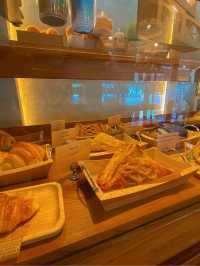 ALOHA BEACH CAFE บางแสน 🌴