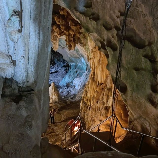 Suwan Khuha Temple / Buddha Cave