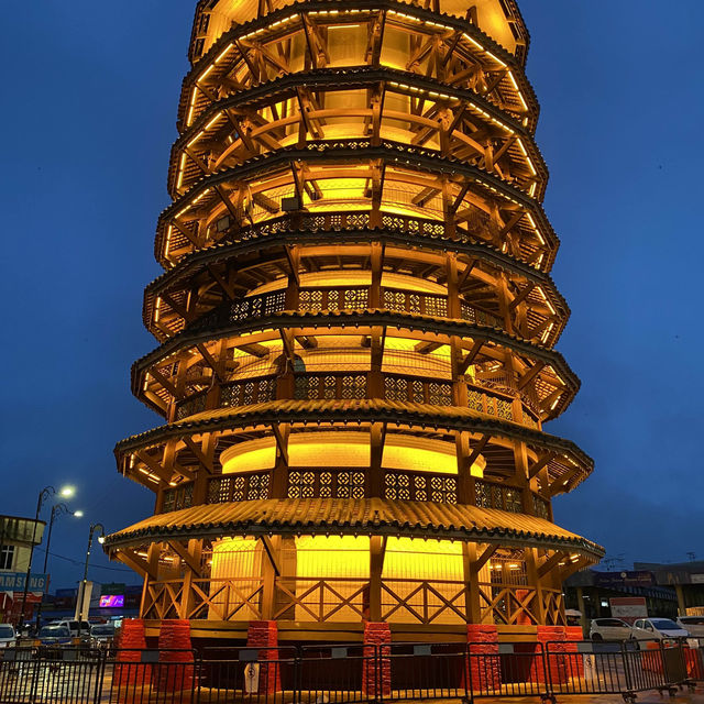 Menara Condong Teluk Intan, Perak🗼