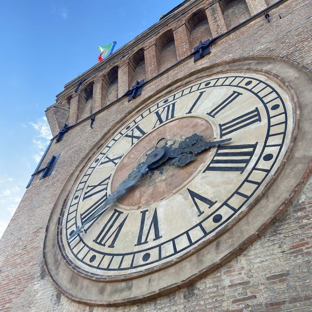 Looking over the city of Bologna 