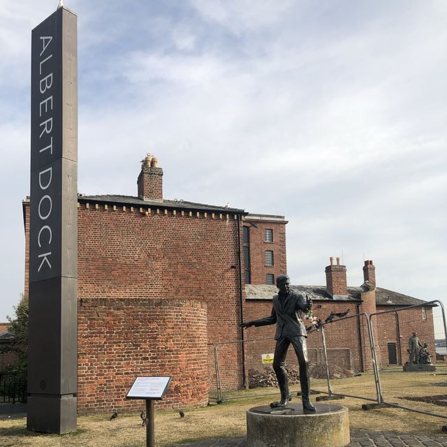 風光如畫的 Royal Albert Dock Liverpool 