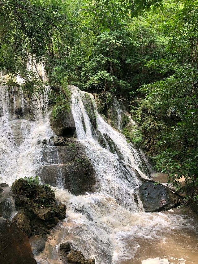 泰國愛侶灣瀑布