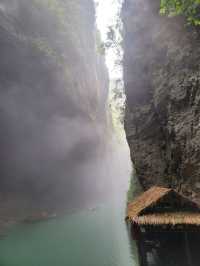Want to go to Pingshan with the person you like to see the Love Gorge.