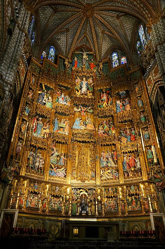 Spanish | Toledo Cathedral: The Light of God Shines on Earth (Part 1)