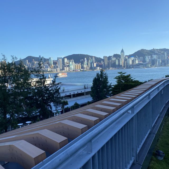 無敵海景的草地平台 