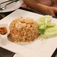 สุขสม นมสด (Sooksom Nomsod)