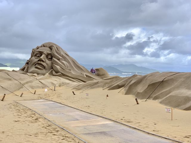 福隆海水浴場｜來看沙雕藝術，順便吃福隆便當喔✌🏻