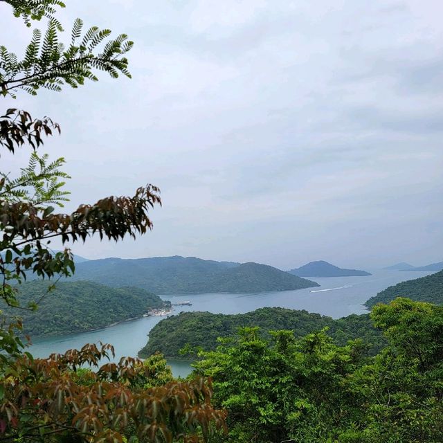 香港最美海岸景點之一，鹹田灣😍