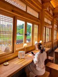 전주 덕진공원, 연꽃속의 한옥도서관 “연화정도서관”