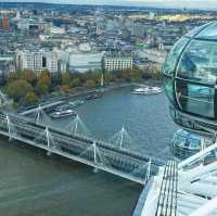 London Eye俯瞰泰晤士河😗人氣景點