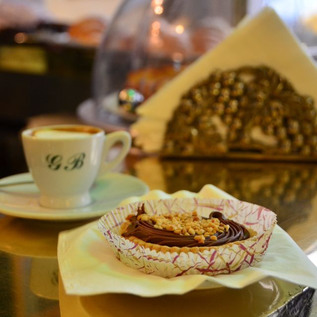 米蘭傳統咖啡酒吧老店
