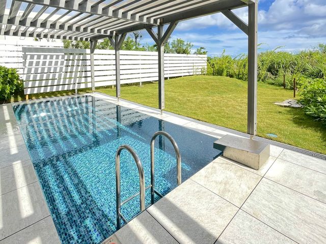 【宮古島】宮古島で極上のホテルステイ。大きなプールとシャンパンで宮古島を感じて💕